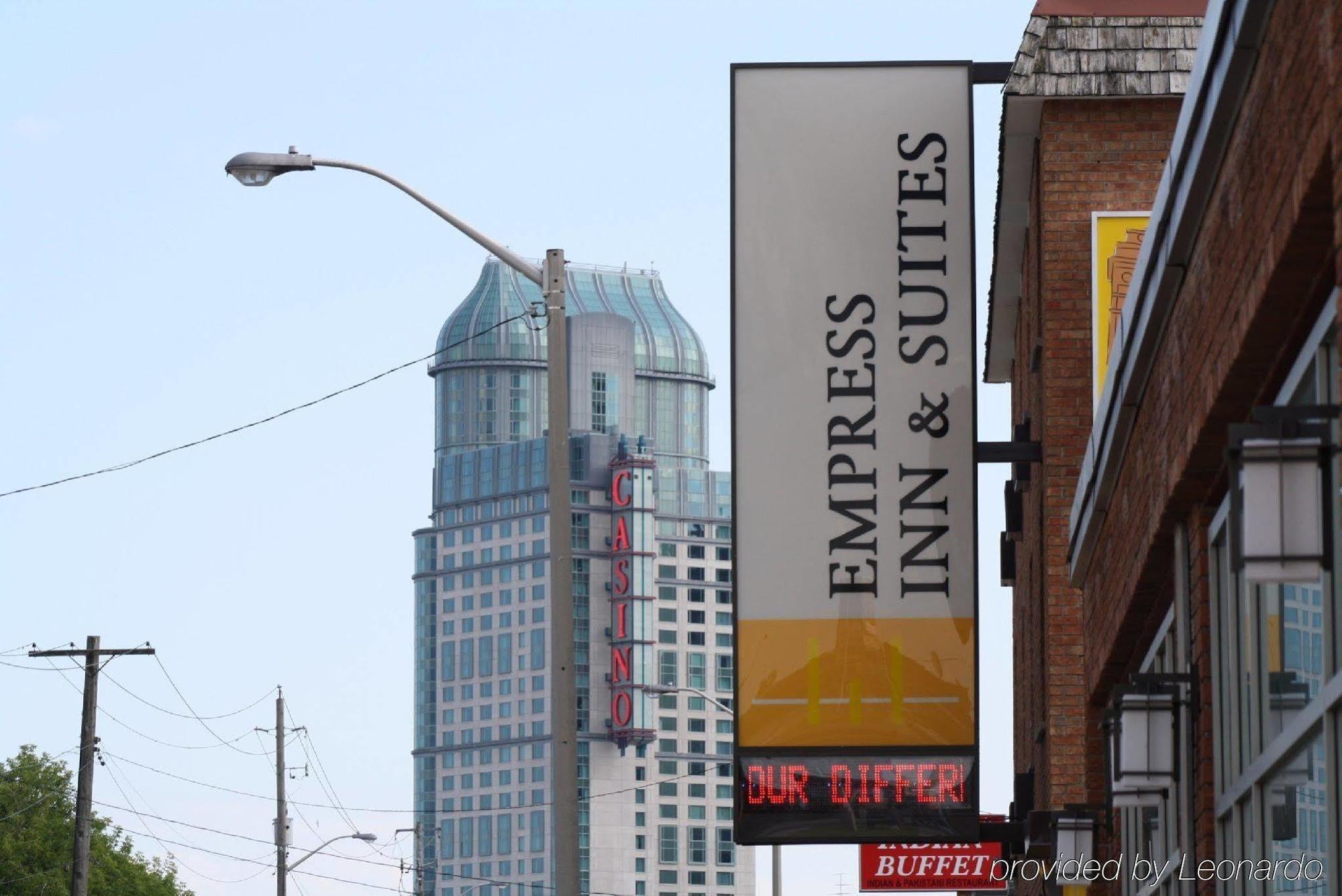 Empress Inn And Suites By The Falls ナイアガラ・フォールズ エクステリア 写真